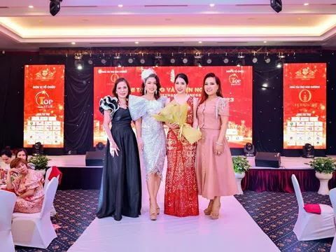 Đấu giá gây quỹ từ thiện: Doanh nhân Nguyễn Thị Quế Anh quyên góp 100 triệu đồng cho trang phục công sở