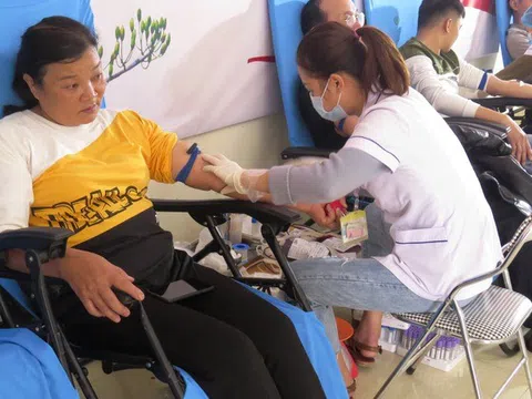 Một phụ nữ ở Nghệ An hiến máu 28 lần để cứu người