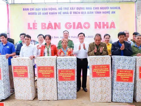 Nghệ An: Bàn giao những căn nhà đầu tiên cho người nghèo, người khó khăn về nhà ở