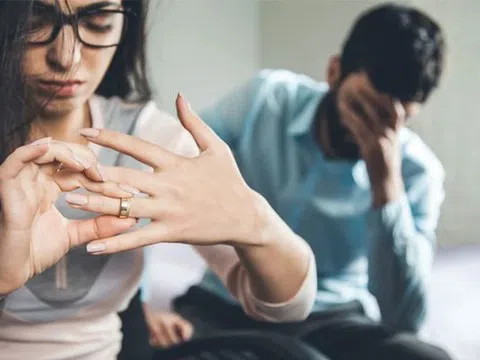 Ngay sau đêm tân hôn, câu nói và hành động của chồng khiến vợ đưa ra quyết định ly hôn